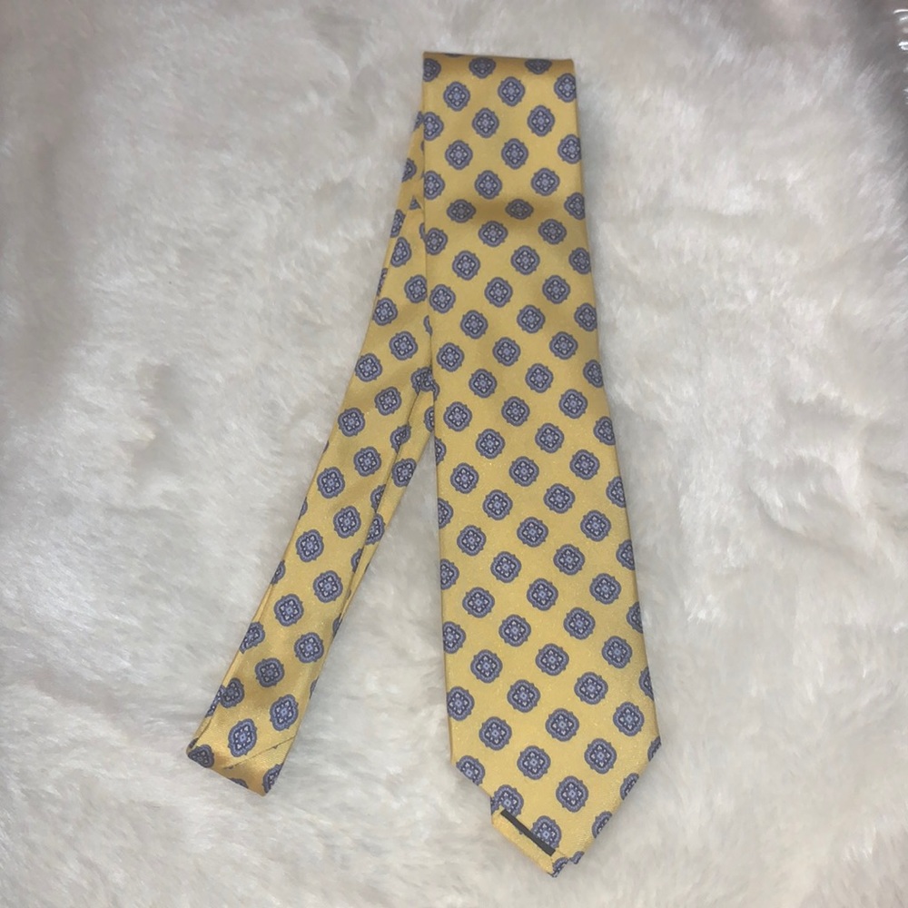 Brooks brothers tie